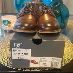 Boys size 2 brown in color NWOT Stacy Adams dress shoes